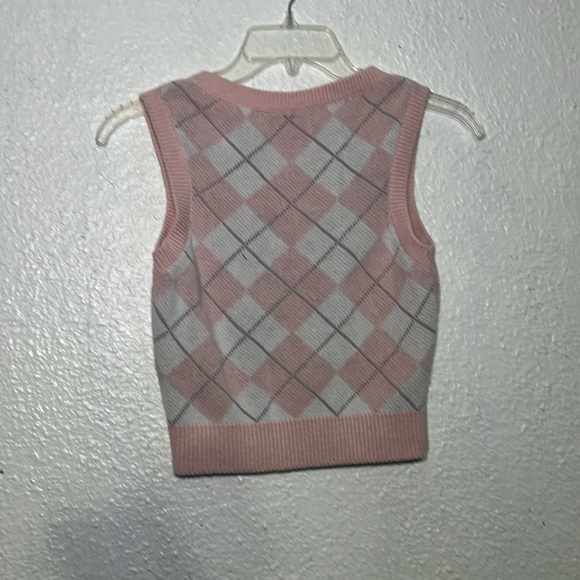 Hollister, pink and white V-neck vest size extra small - Picture 6 of 6
